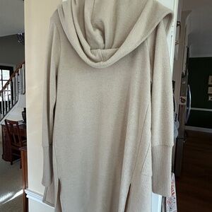 Theo & Spence long sweater hooded jacket/cape